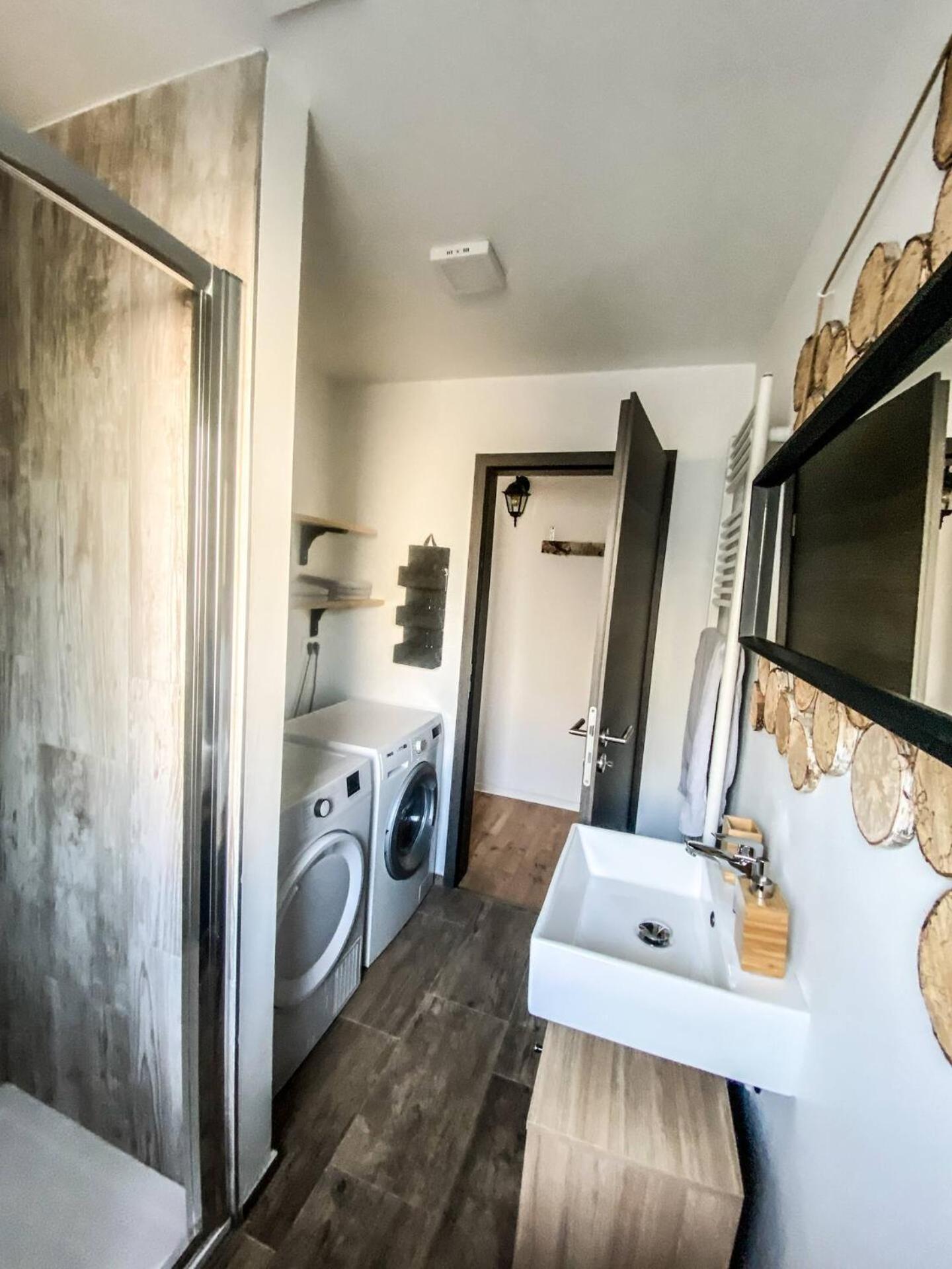 Apartments Rok リュブリャナ エクステリア 写真
