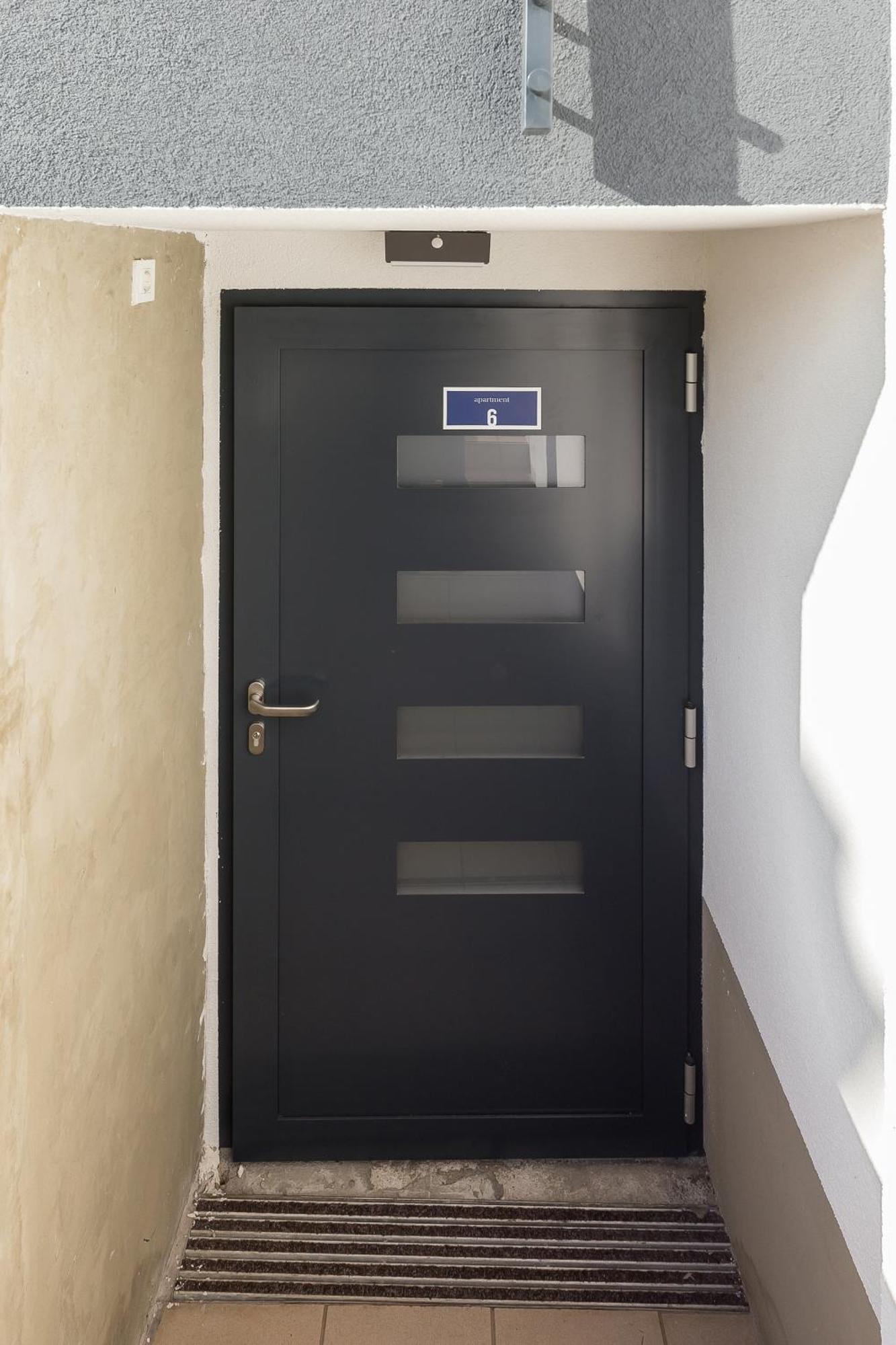 Apartments Rok リュブリャナ エクステリア 写真